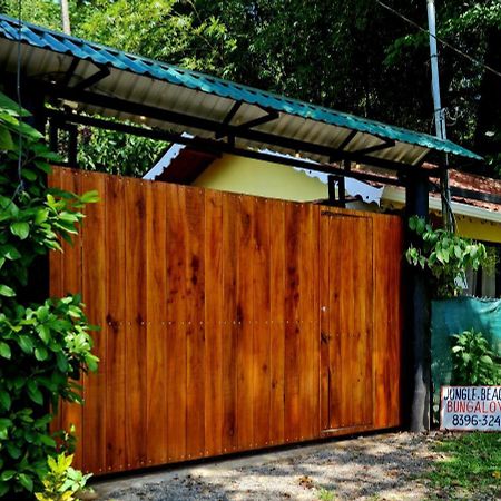 Jungle Beach Bungalow With Ac & Fiber Optic Puerto Viejo de Talamanca Exterior photo